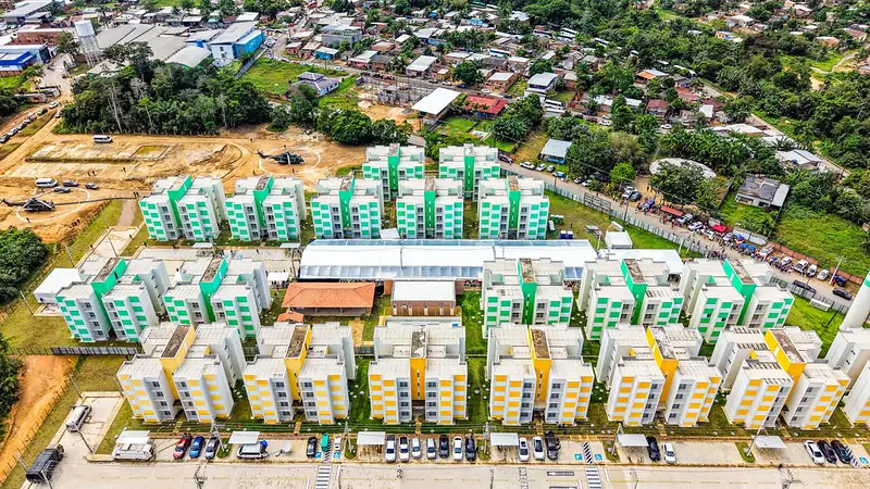 Prefeito Renato Junior e presidente Lula entregam 576 moradias semimobiliadas do residencial Morar Melhor no Parque das Tribos