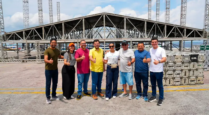 Prefeito Renato Junior vistoria montagem de palco do ‘#SouManaus Passo a Paço 2026’