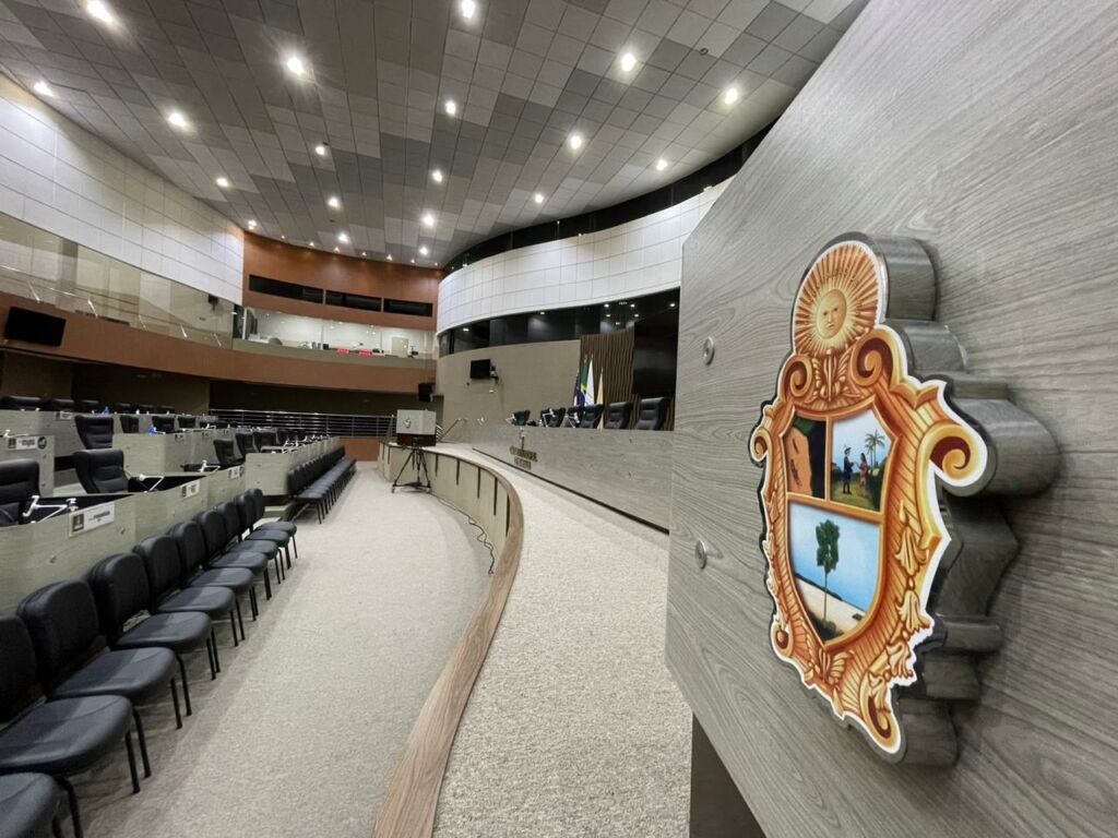 LOA de R$ 12,4 bilhões prevê cortes na Educação e ampliação de recursos para Finanças