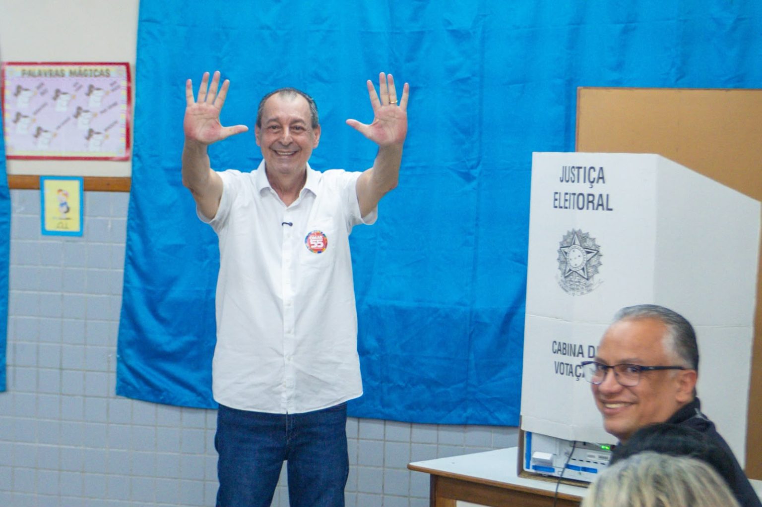 Omar Aziz é eleito governador do Amazonas no Segundo Turno das Eleições 2026