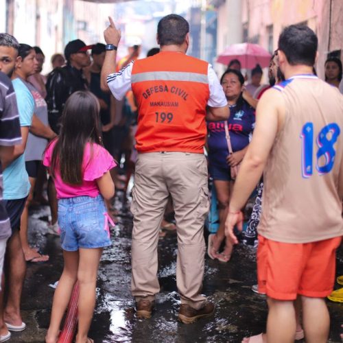 Incêndio em São Jorge atingiu 30 residências e desabrigou 58 famílias, com um ferido