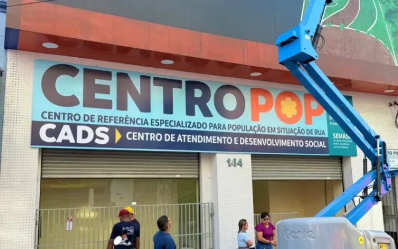 Prefeito David Almeida vistoria obras do Centro Pop, Casa de Passagem e CADS no Centro de Manaus