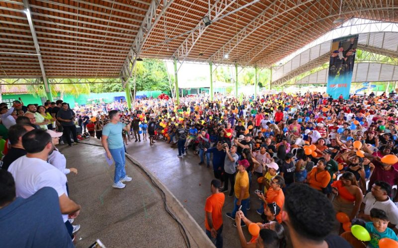 David reúne centenas de apoiadores em Itacoatiara
