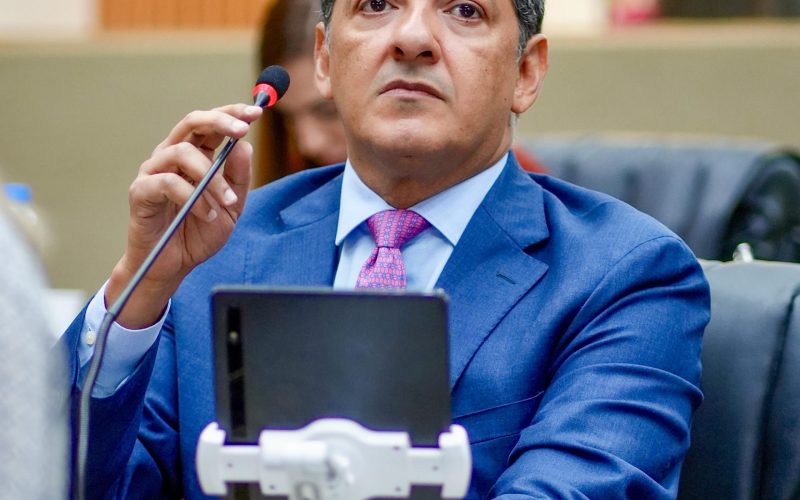 O deputado estadual Felipe Souza está de saída do PRD e deve se filiar ao Podemos.