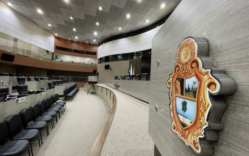 LOA de R$ 12,4 bilhões prevê cortes na Educação e ampliação de recursos para Finanças