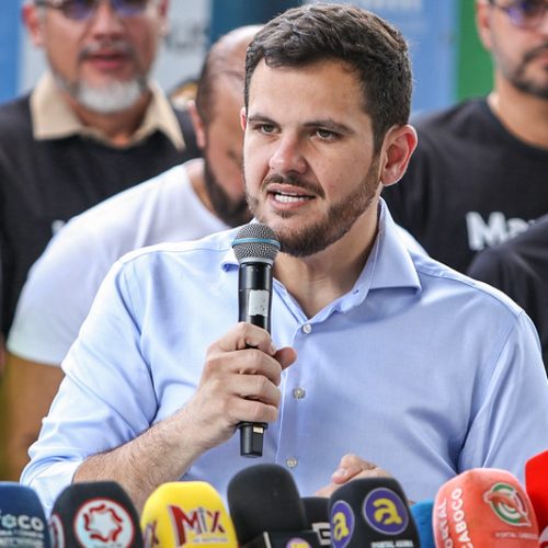 Justiça limita participação de Renato Jr na propaganda de David Almeida