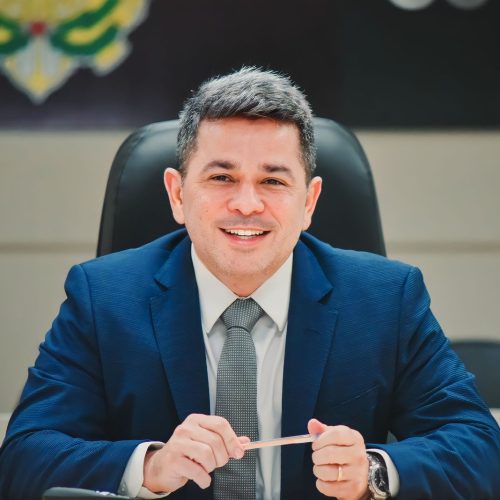Tadeu se posiciona enquanto aguarda decisão de Wilson
