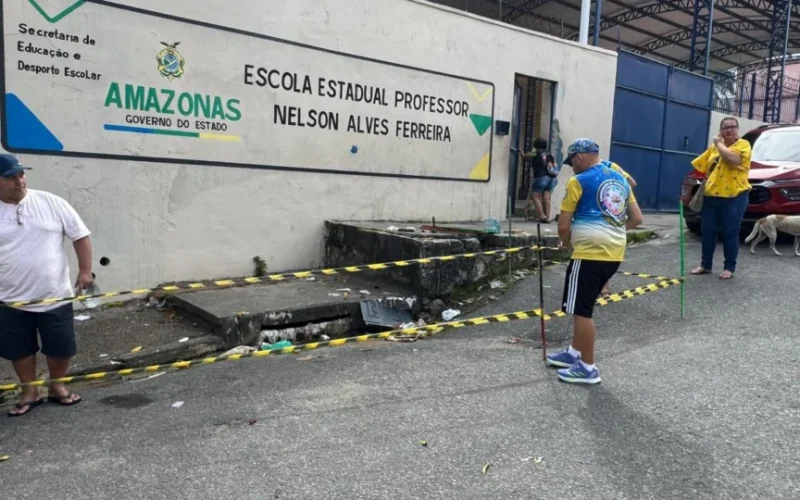 Moradores da Betânia, denunciam risco de desabamento em calçada