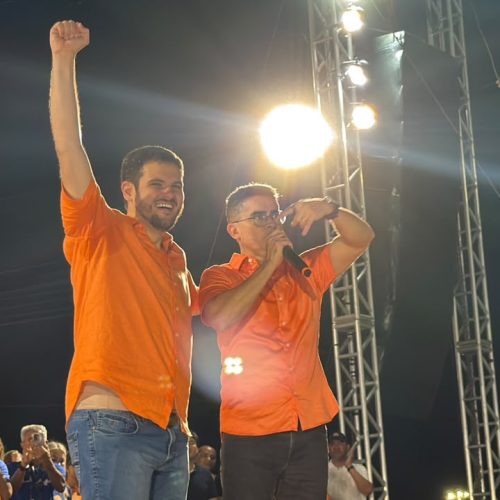 David Almeida inicia primeira caminhada oficial da campanha pelo Morro da Liberdade nesta segunda-feira
