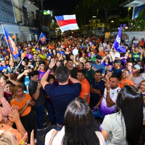 David Almeida reúne três mil pessoas na Compensa e destaca entregas realizadas na zona Oeste de Manaus