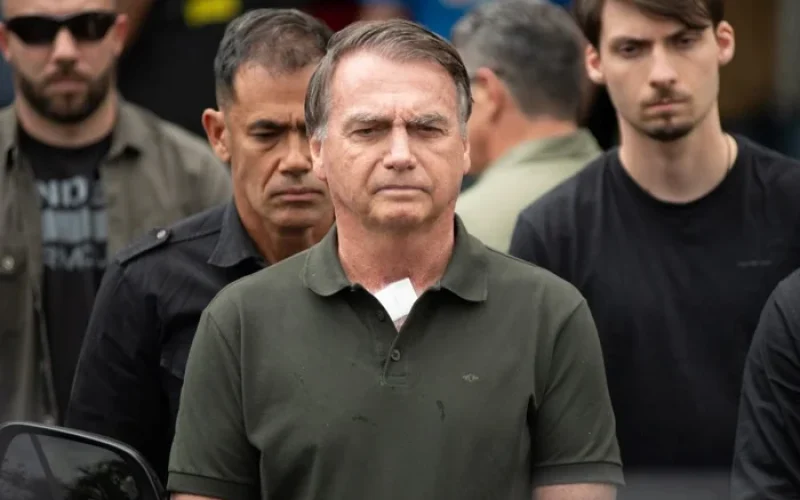 Bolsonaro está detido no COT e PF amplia policiamento no local