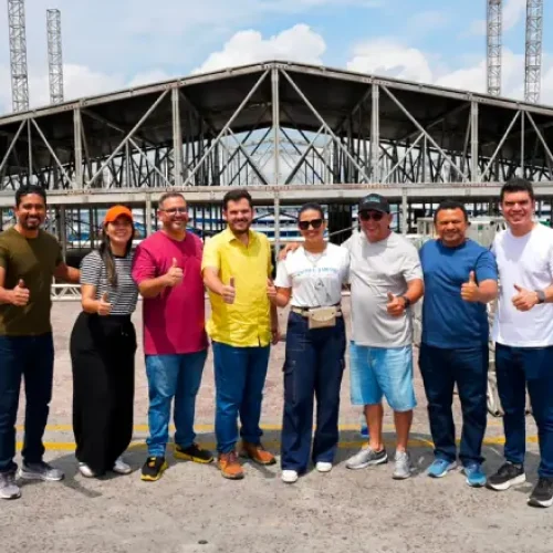 Prefeito Renato Junior vistoria montagem de palco do ‘#SouManaus Passo a Paço 2026’