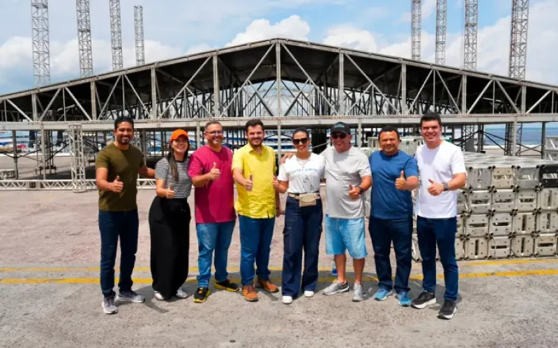 Prefeito Renato Junior vistoria montagem de palco do ‘#SouManaus Passo a Paço 2026’