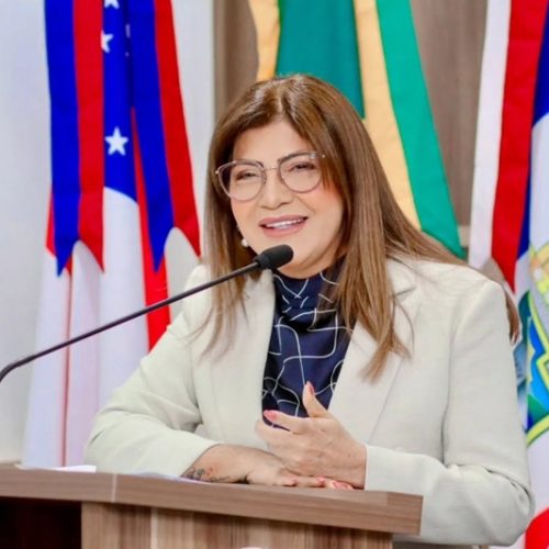 Tudo em família: Jeane Pinheiro assume comando da Prefeitura de Coari