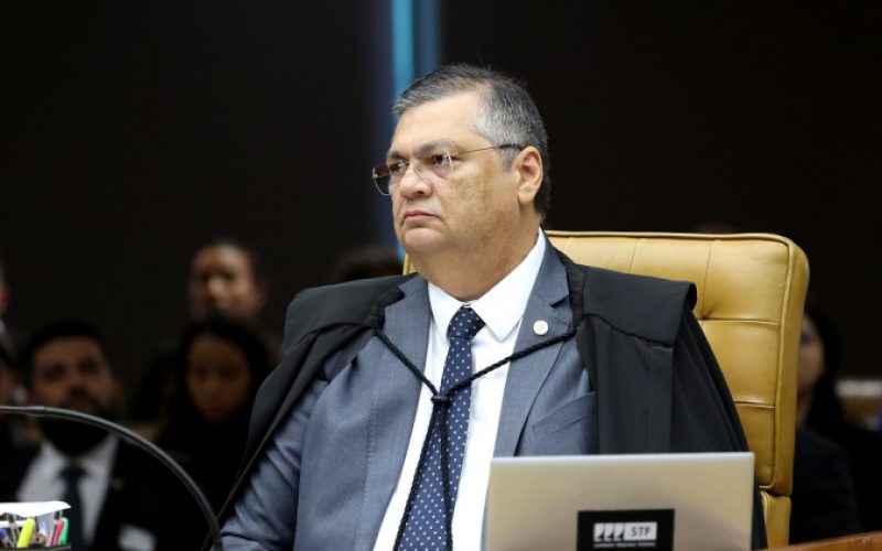 Dino manda PF investigar quem fez emendas para desmatamento