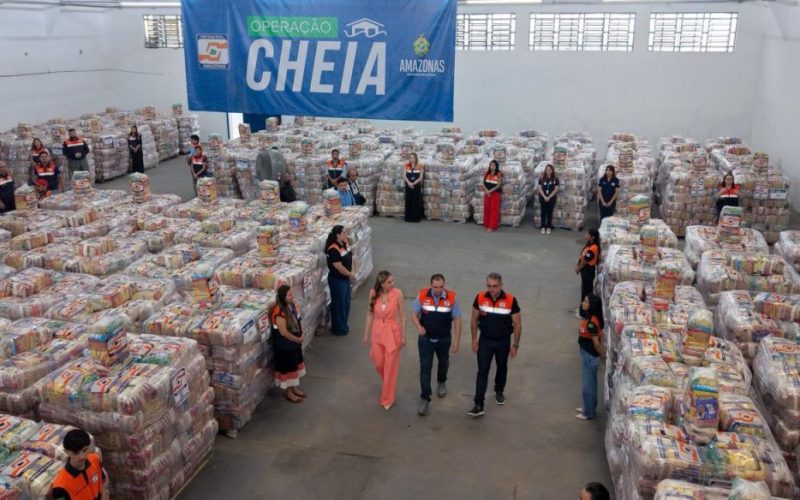 Cheia dos rios coloca Amazonas em alerta e mobiliza operação para atender milhares de famílias